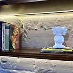 Nowa The Cave Apt - Mancave, Pool & Arcade, By Lleras Park