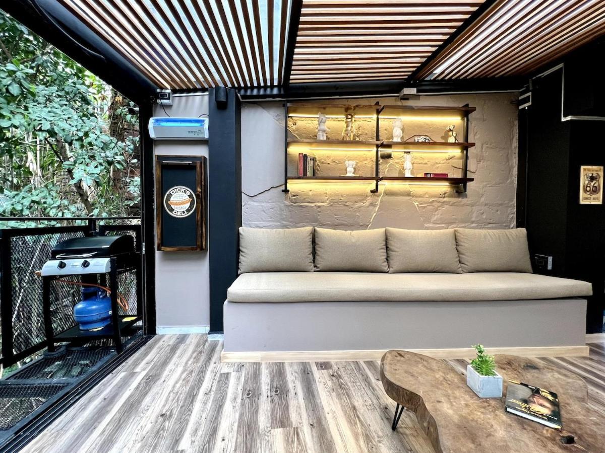 Nowa The Cave - Mancave, Pool & Arcade, By Lleras Park * Medellín