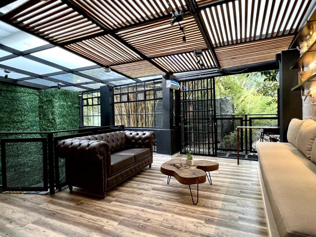 Nowa The Cave - Mancave, Pool & Arcade, By Lleras Park Apartamento