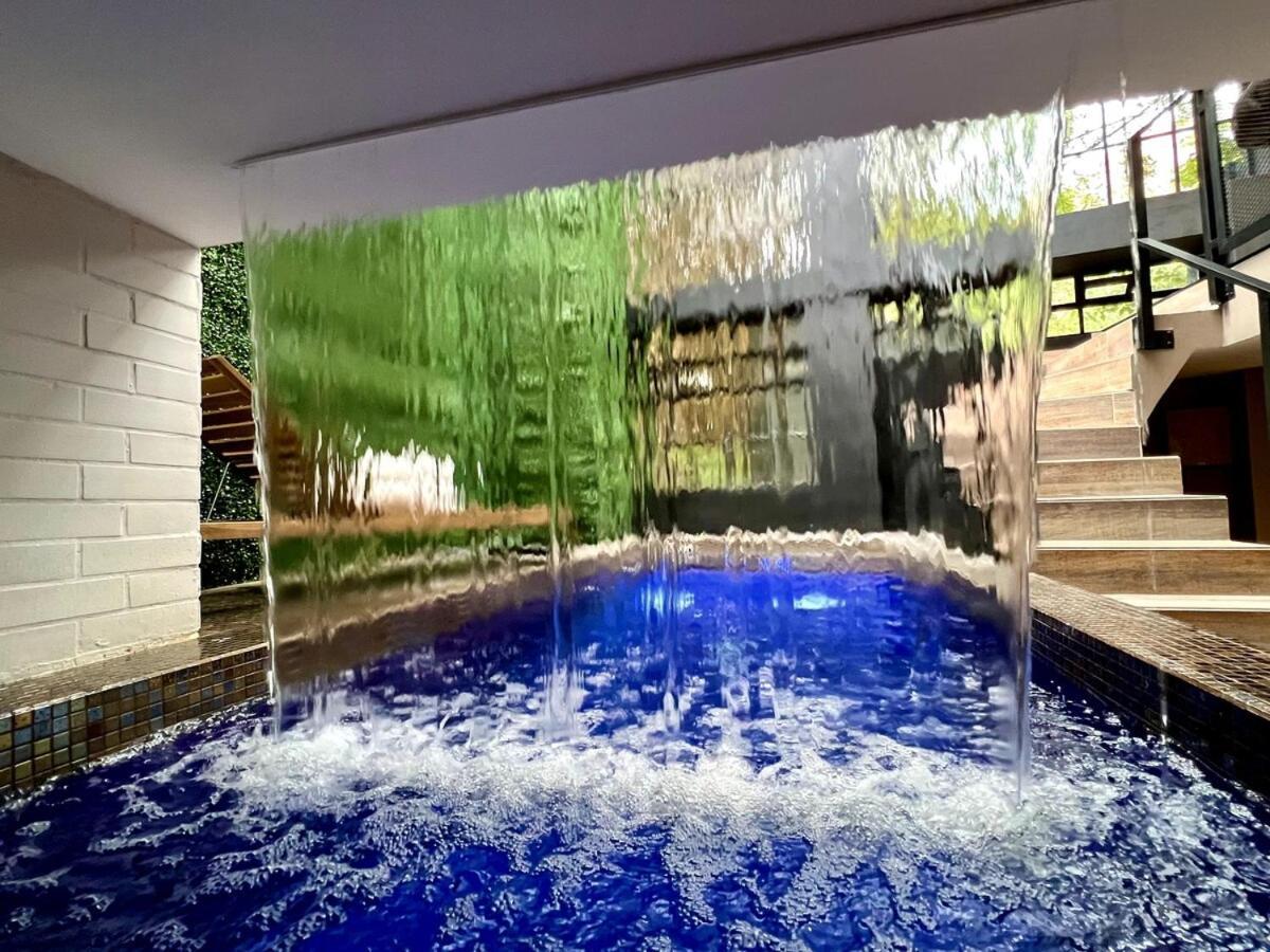 Apartamento Nowa The Cave - Mancave, Pool & Arcade, By Lleras Park *